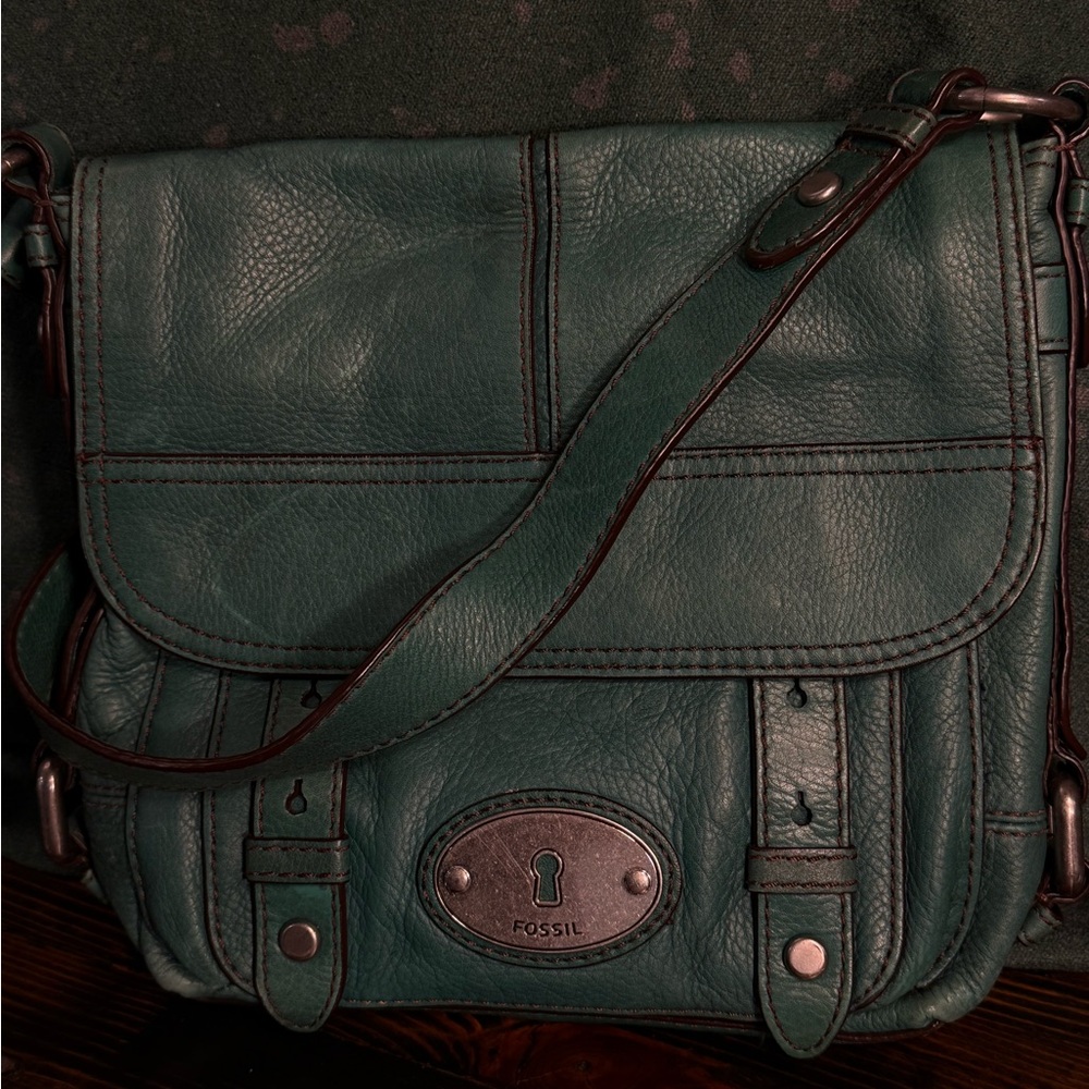 Fossil Teal Pebbled Leather crossbody - well loved